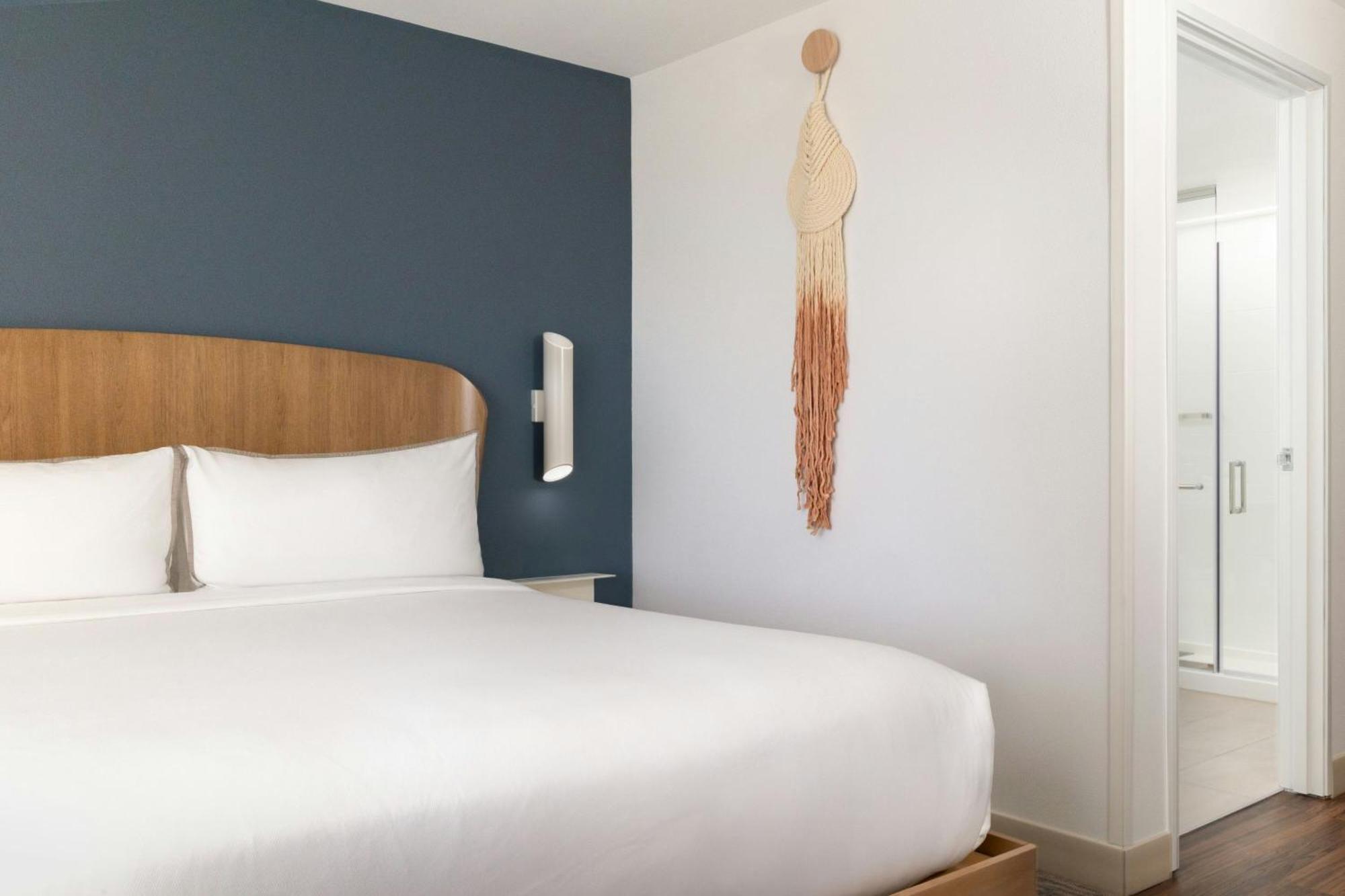 Hotel Element Vegas Airport *